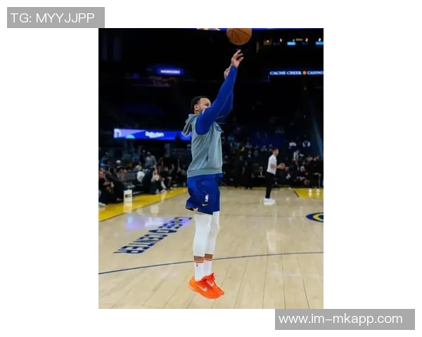 库里热身穿科比6代美国队PE国旗元素融合展现篮球精神与文化传承