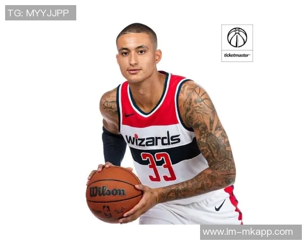 狄龙三分球表现出色砍下21分7篮板3助攻1抢断助球队获胜